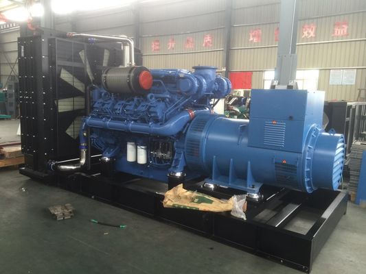 ইউচাই ইঞ্জিন ওয়াটার কুলিং দ্বারা চালিত 2500kva 2000kw ডিজেল জেনারেটর