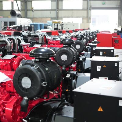 ডিজিটাল প্যানেল ওয়াটার কুলড সিস্টেমের সাথে 30kW নীরব ডিজেল জেনারেটর অটো স্টার্ট উচ্চ মানের এবং কারখানার সস্তা দাম 38KVA